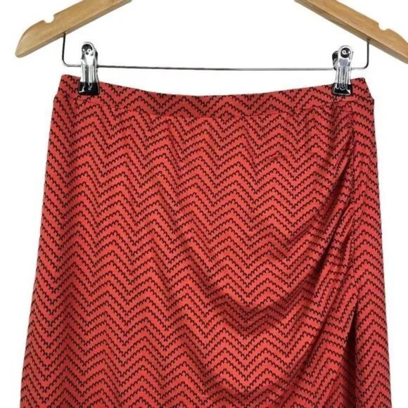 ATTENTION 2 PIECE CORAL ORANGE/BLACK SKIRT & TANK WITH CUT OUT MESH BACK SMALL - Picture 3 of 7